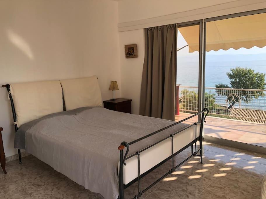 Sea View Apartment With Swimning Pool Mesongi Ngoại thất bức ảnh