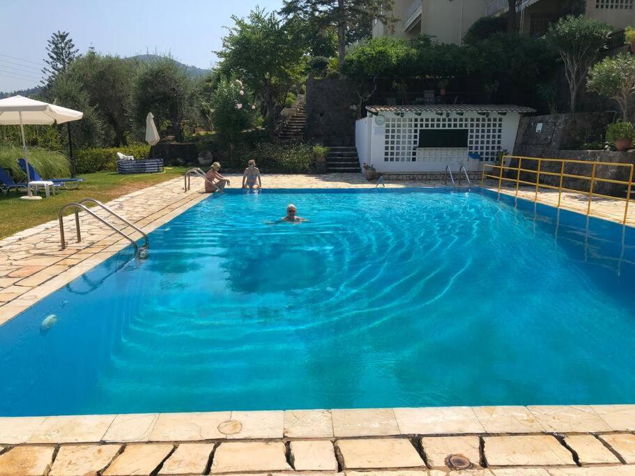 Sea View Apartment With Swimning Pool Mesongi Ngoại thất bức ảnh
